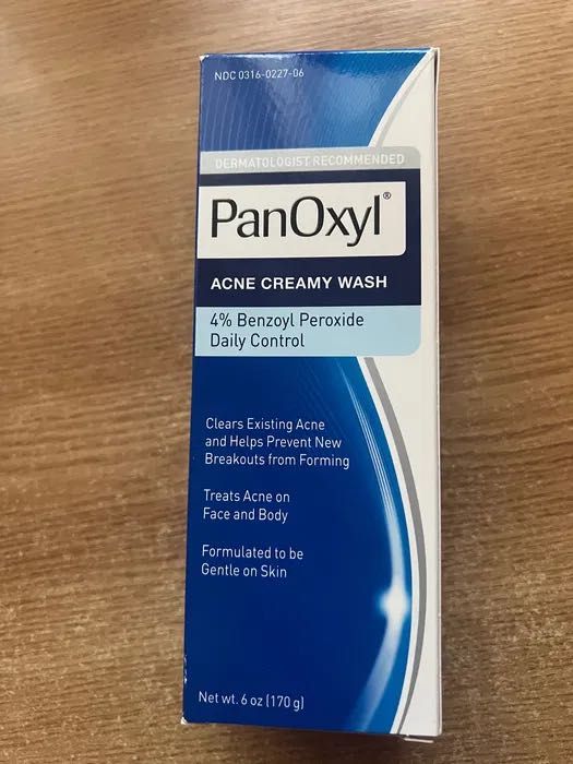 Vând Panoxyl gel de curățare