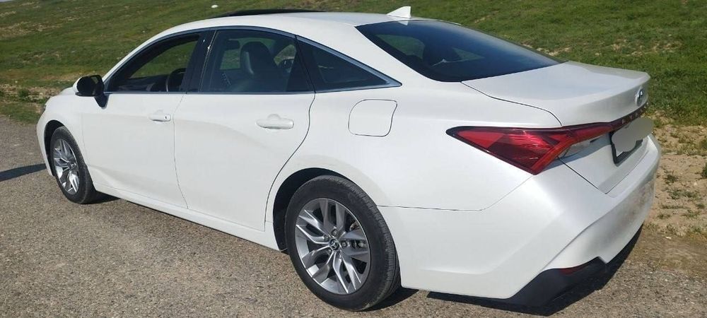 Tayota avalon 2022 сотилади