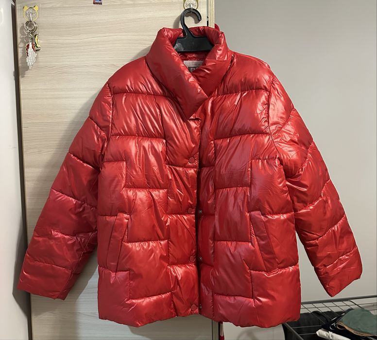 Продам куртку на весну