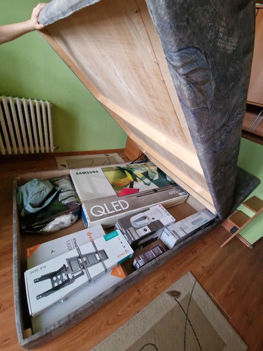 Pat dormitor cu lada de depozitare + 2 corpuri mobilier