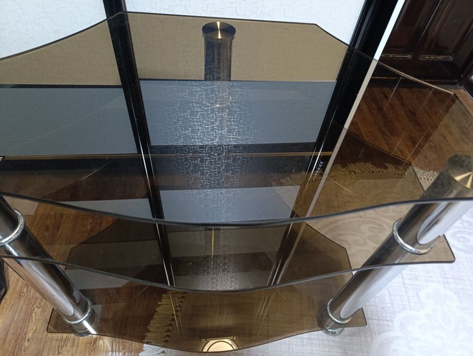 Стеклянная подставка