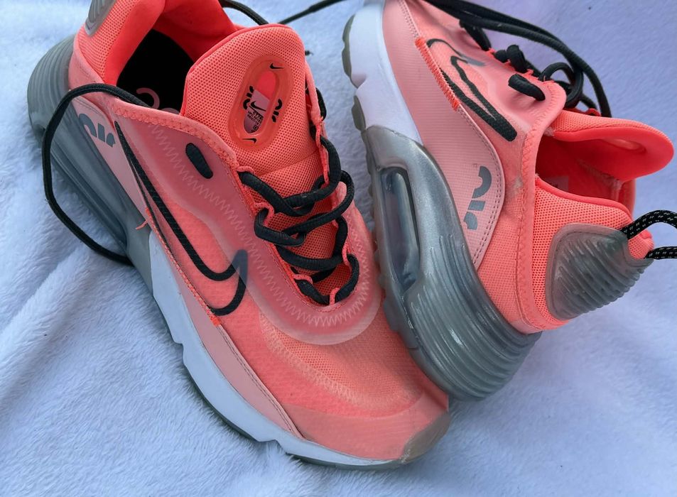 Nike Air Max 2090  Lava Glow Розови 38.5 момер