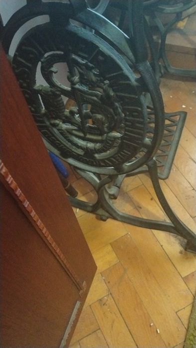 Mașina de cusut singer