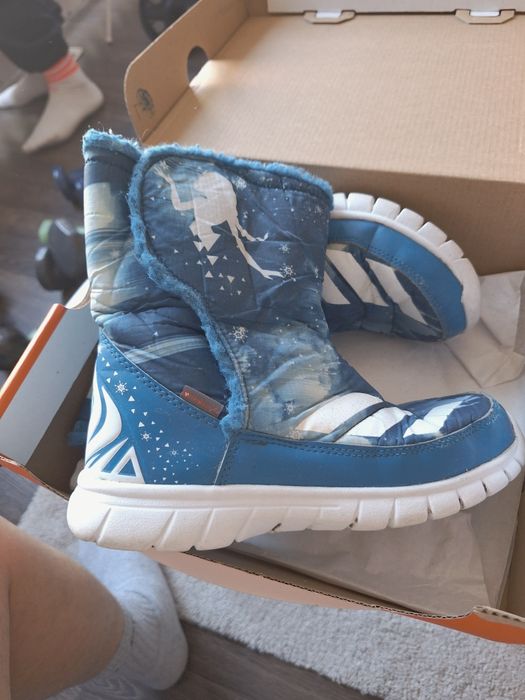 Детски апрески Adidas, Адидас,Елза и Анна