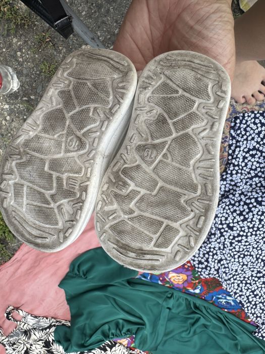 Продам летние кроссовки детские