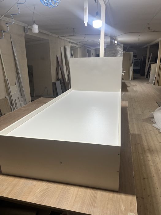 Кровать односпальный