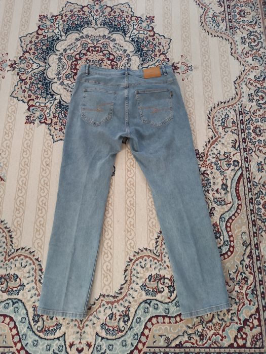 Продается брюки джинсы