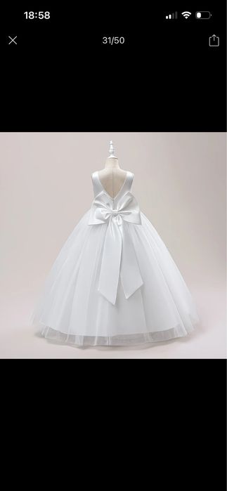 Продам платье 130 на 8 лет