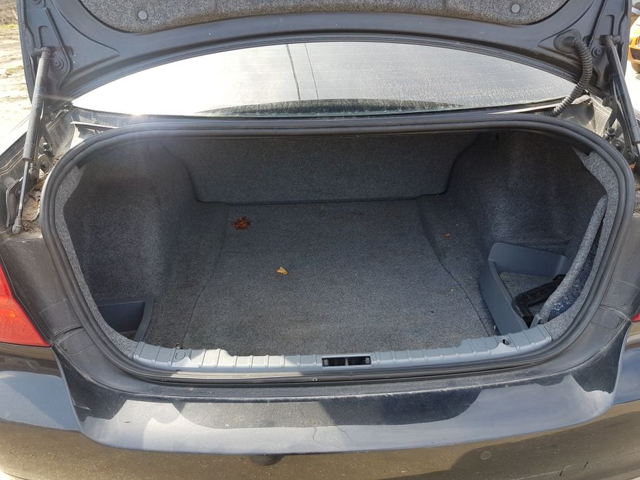 На Части BMW E90 320D facelift фейслифт 2010 184 к.с. автомат