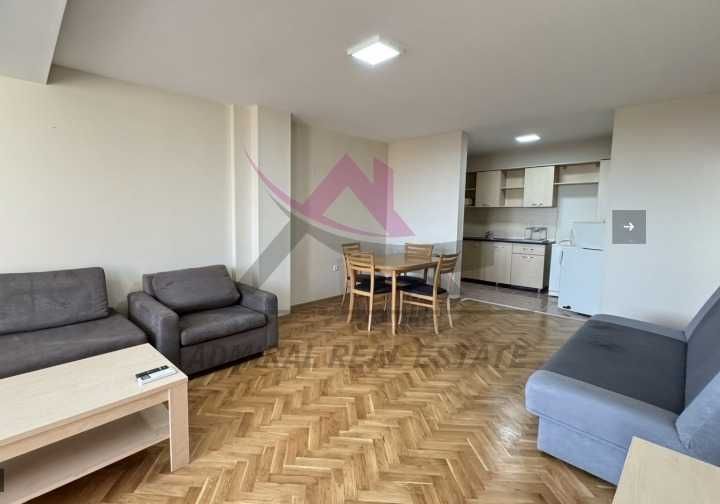 Затворен комплекс -двустаен -Бриз