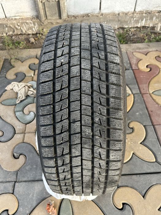 зимняя шина 255/45R20