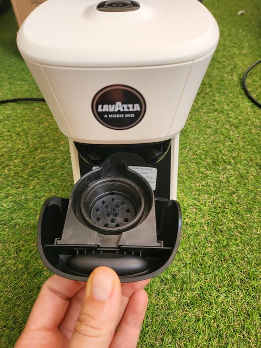 Еспресо кафемашина с капсули Lavazza A Modo Mio Tiny Eco