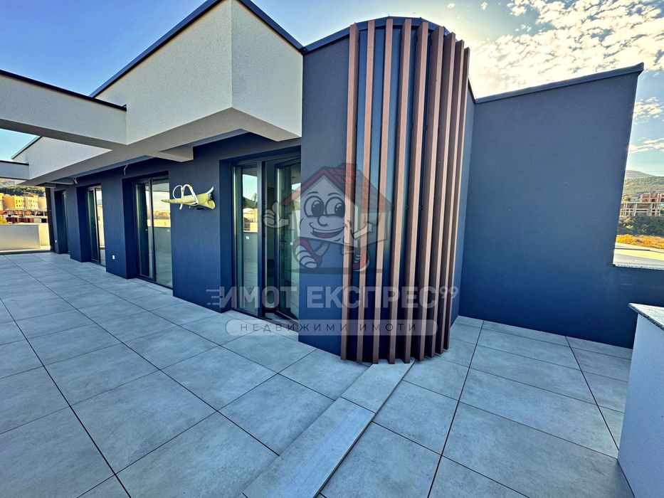 Тристаен апартамент, ново строителство, голяма тераса и гледка, Запад