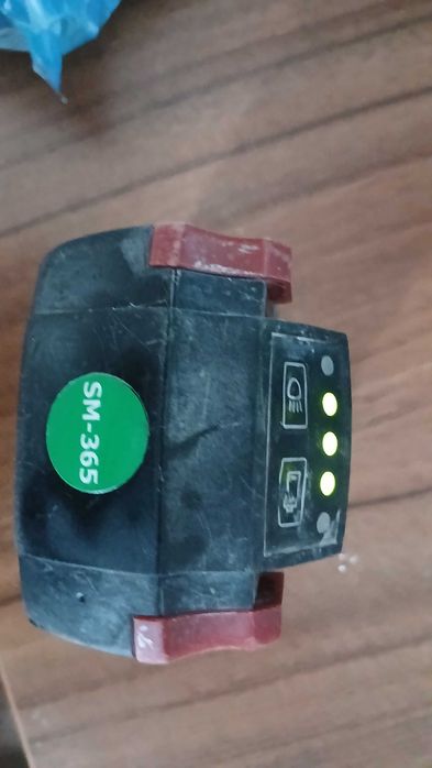 Wurth 2 acumulatori 18v 3 ah .Cutie,incarcator