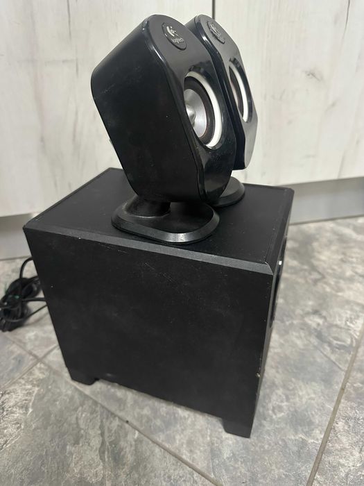 Тонколони , буфер Logitech X-210 2.1 за компютър