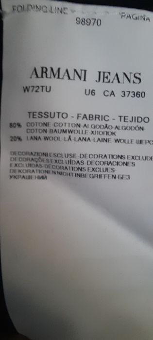 Pulover Armani Jeans mărime S - M deosebit