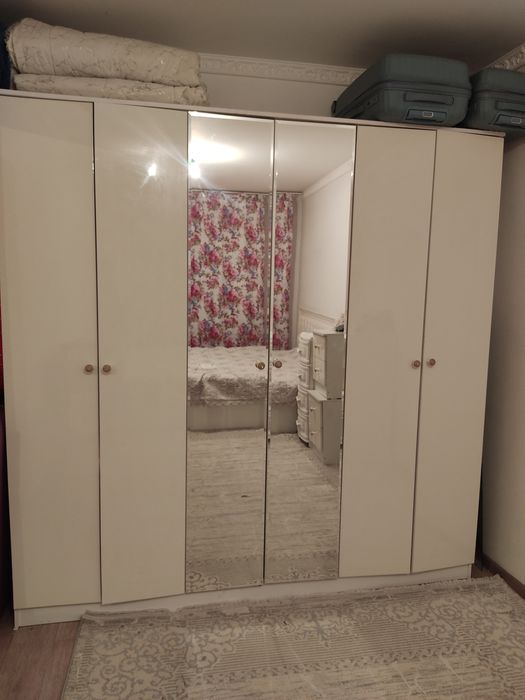 Спальный гарнитур