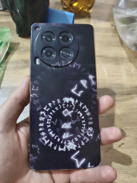 Продам телефон Tecno camon 30 5g
