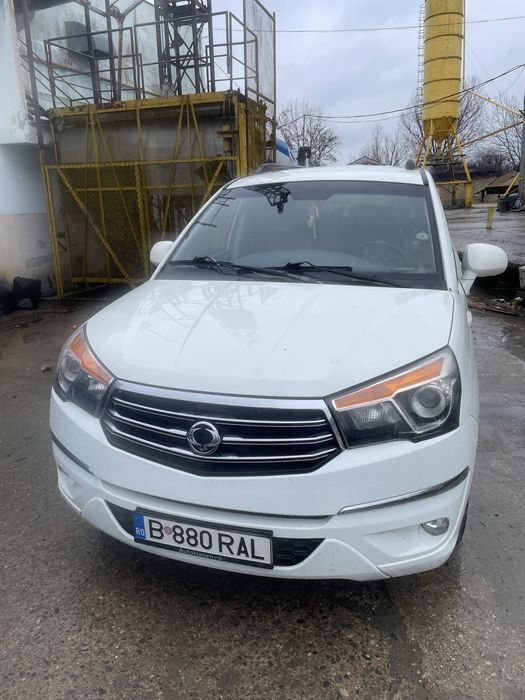 Vand/Schimb Ssangyong Rodius 2.0D din 2013 /7 locuri