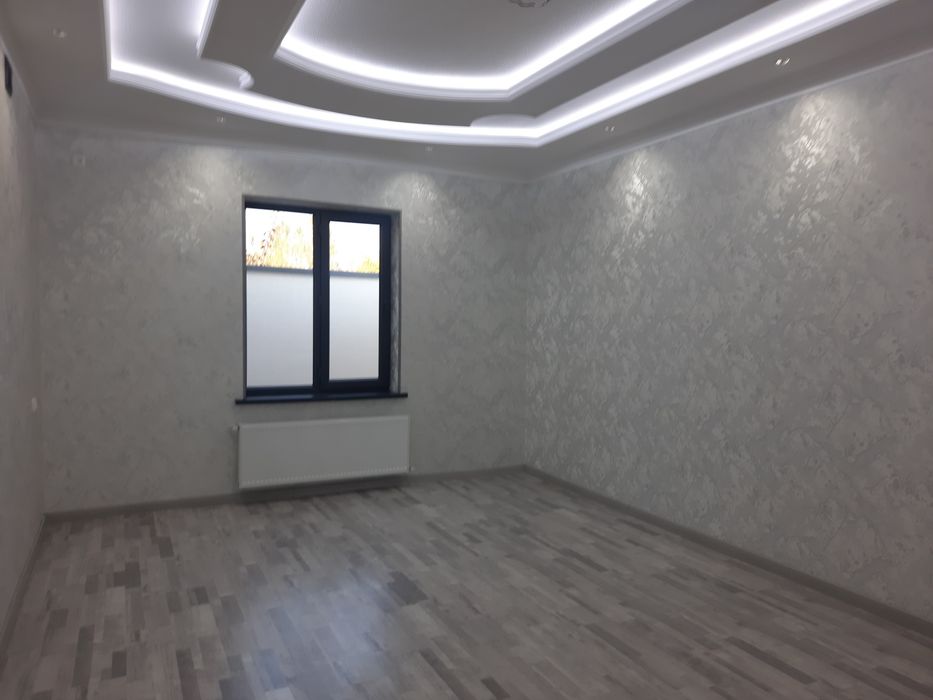 Кибрай тумани Хосилот 3 Сотик Янги Курилган Уй Сотилади 5 та Хонали