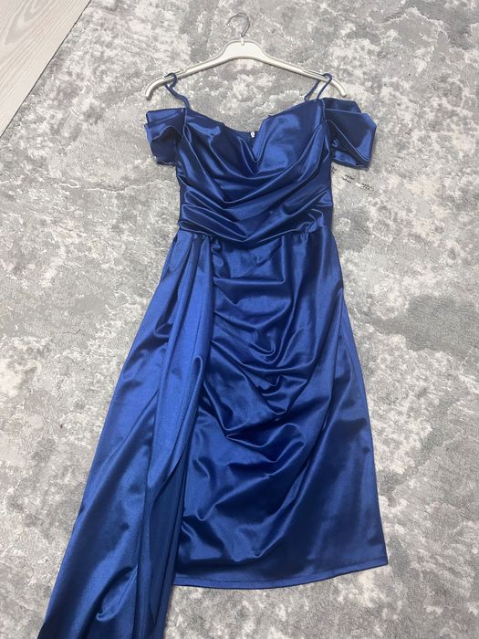 Официална рокля  С размер