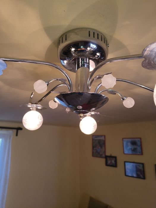 Candelabru cu telecomanda