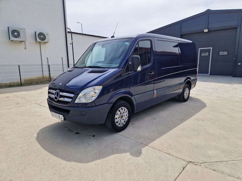 mercedes-benz sprinter