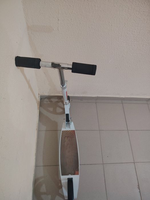 Продам самокат двухколесный
