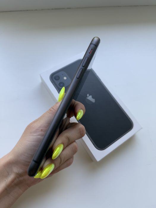 Продам Iphone 11 , 64 гб с документами! Акб - 78%