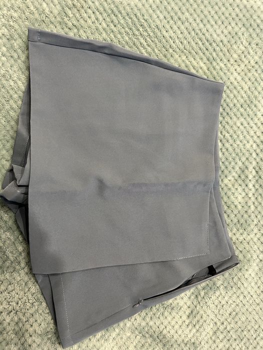 Дамски Поли и панталонки