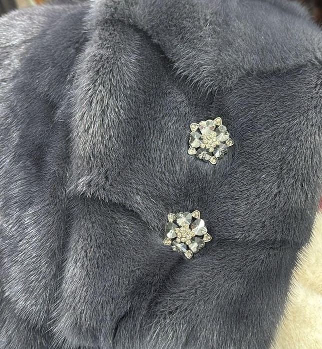Продам норковую шубу