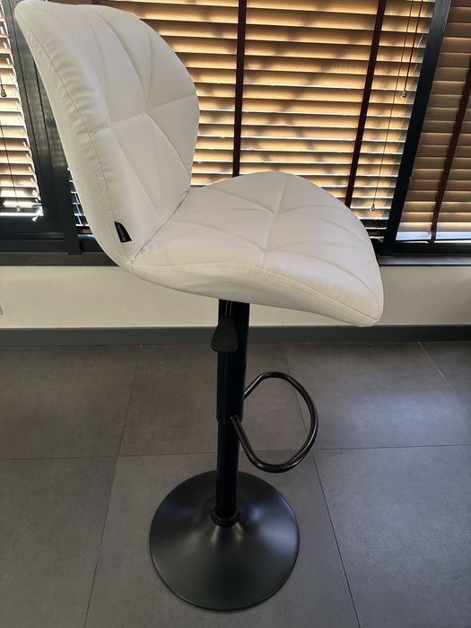 Бар Стол Avenue White– 24м гаранция и безплатна доставка до офис