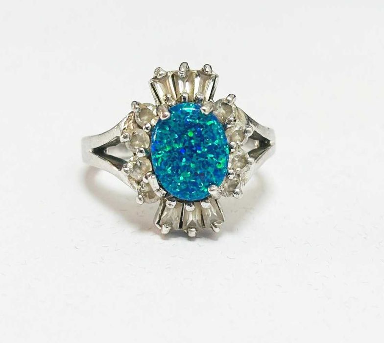 Inel din argint 925 cu opal japonez si cubic zirconia