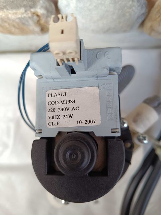 Продавам части от пералня GORENJE WA 62121