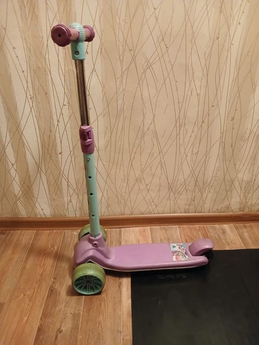 Самокат 2000 тенге