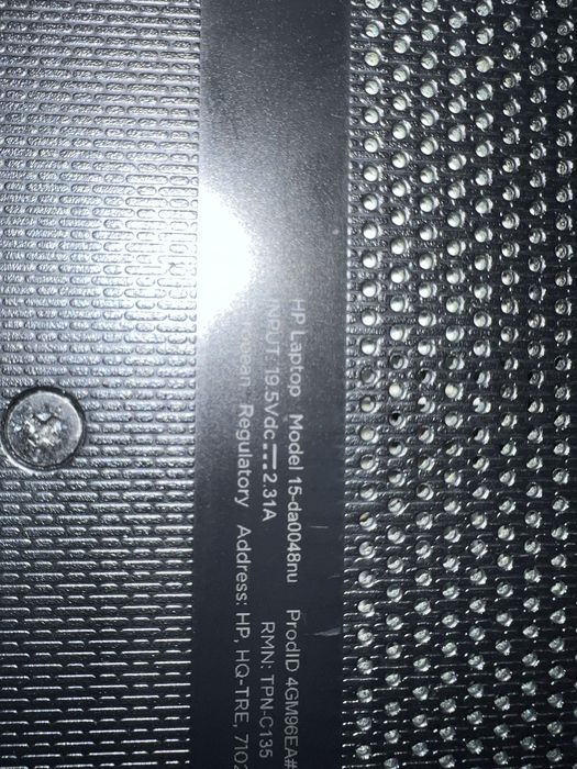 Лаптоп HP 15- da0048nu