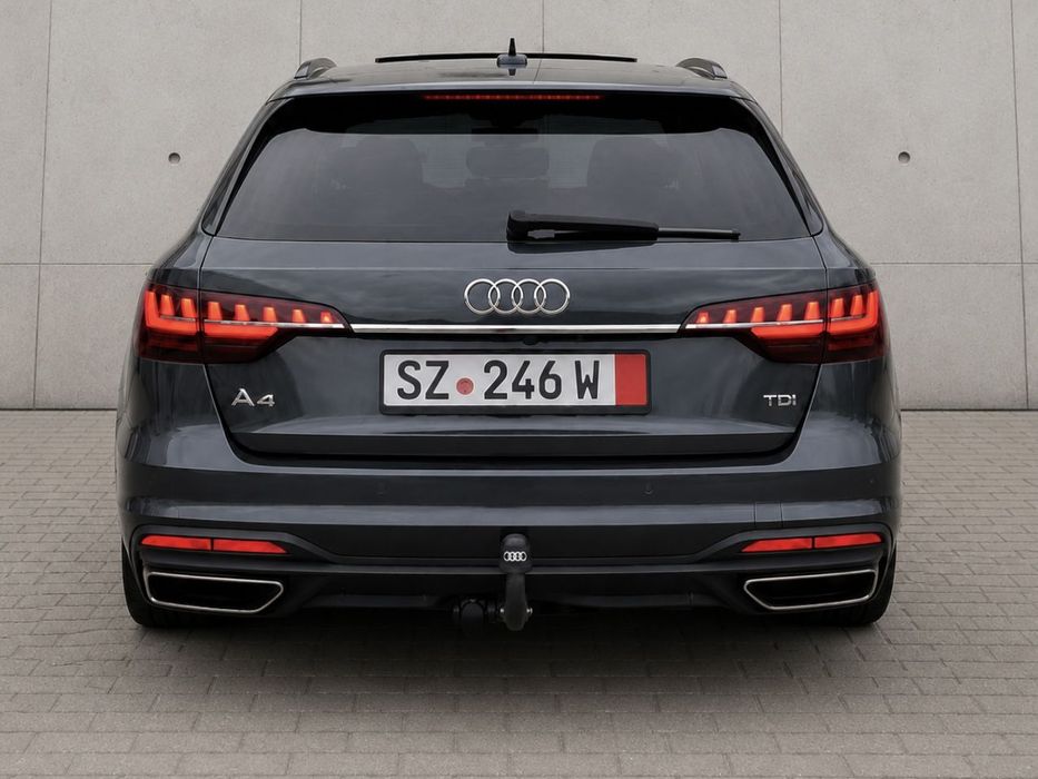 Audi A4 Avant 2021-Noul Model-Matrix-Dinamic-Virtual-Panoramic-Piele-Navi~Ambientale