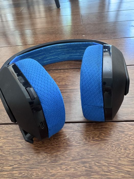 Евтини геймърски слушалки Logitech G535