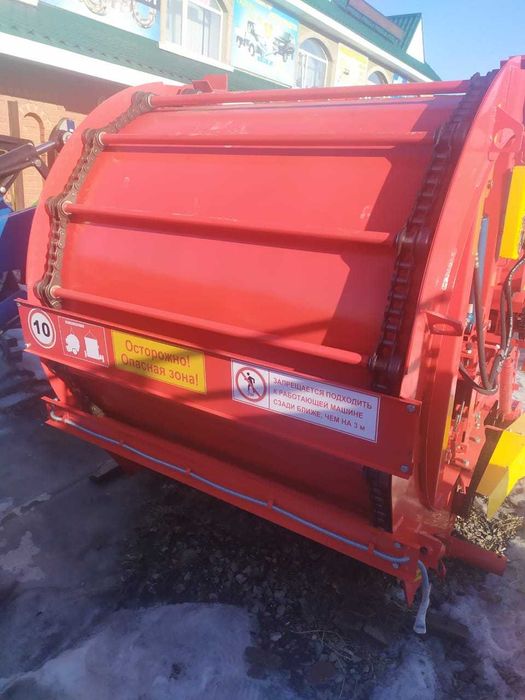 Пресс-подборщик рулонный ПР-Ф-145М