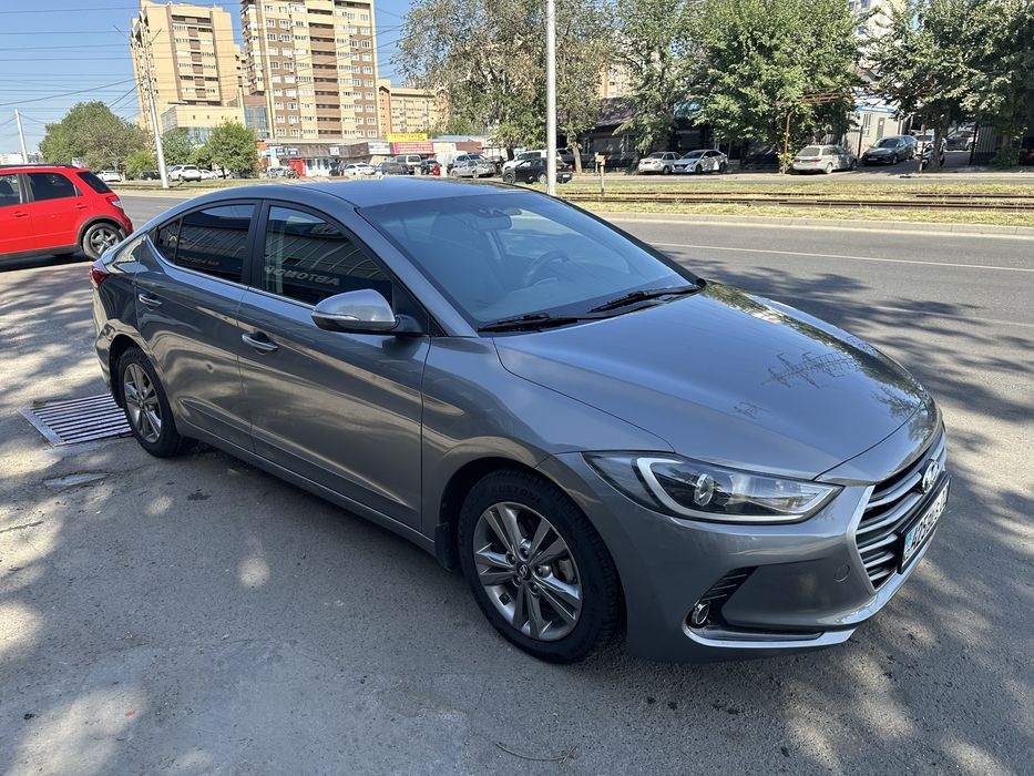 Хиундай Елантраа