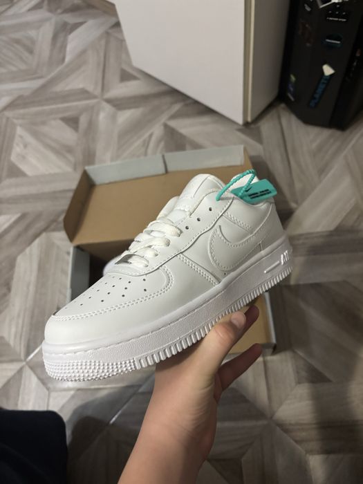 Air force 1 withe