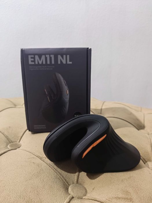 Ергономична вертикална компютърна мищка мишк