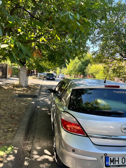 OPEL Astra 2004 — imagine 4
