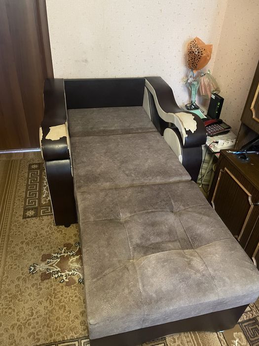 Диван с креслом кроватью