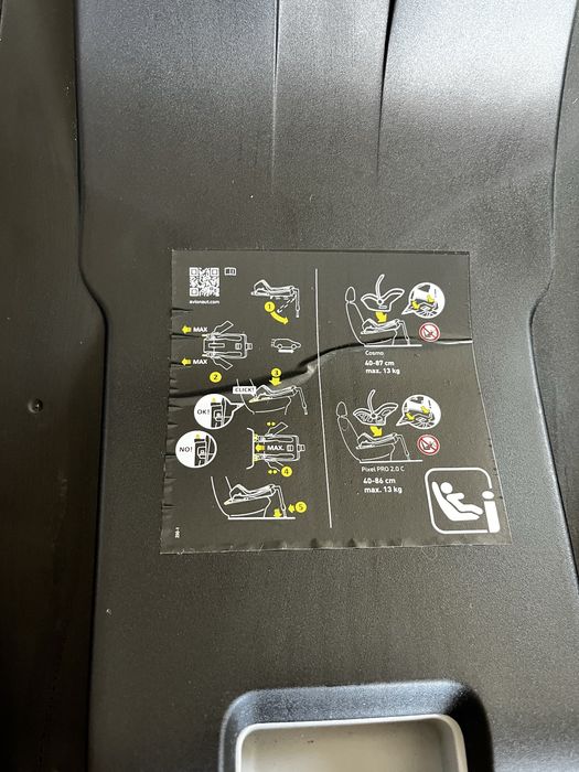 Комплект Isofix база и кошница за кола Cosmo, черна