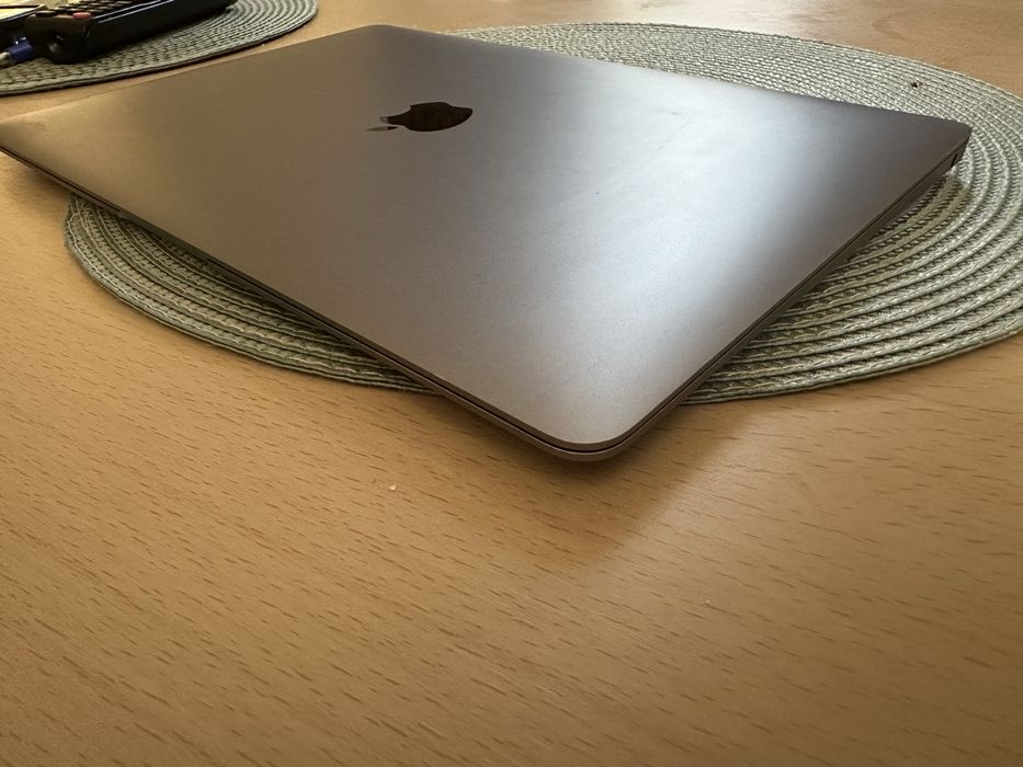 MacBook Air 2019 13”