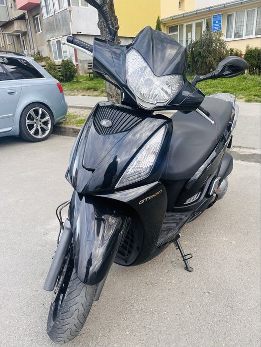 Vand sau schimb Kymco People 300 GTI (yamaha , aprilia , honda )