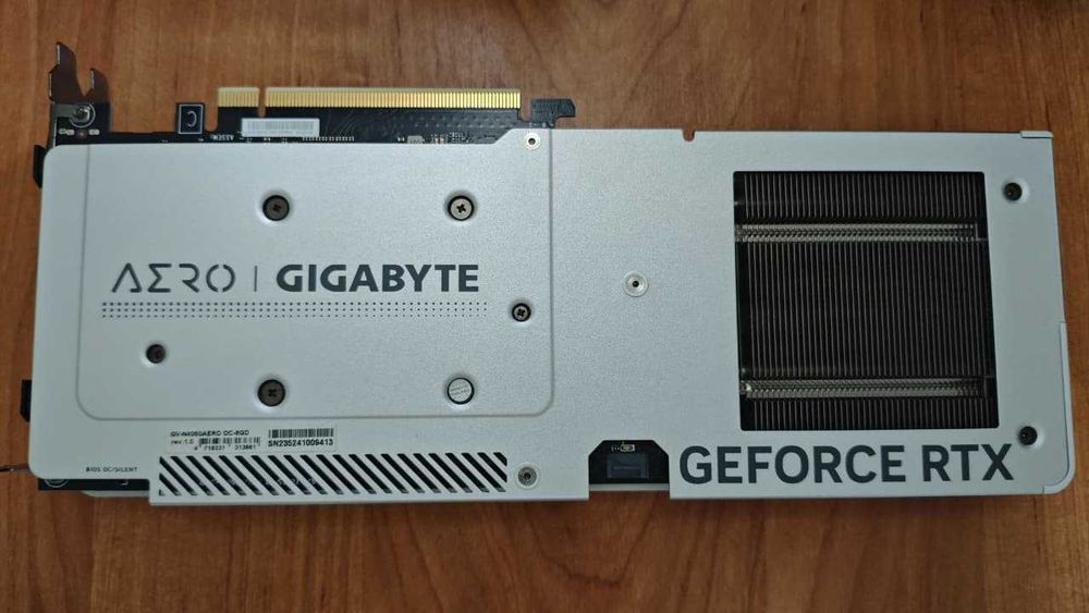 Видеокарта RTX 4060 GIGABYTE Aero 8 Гб