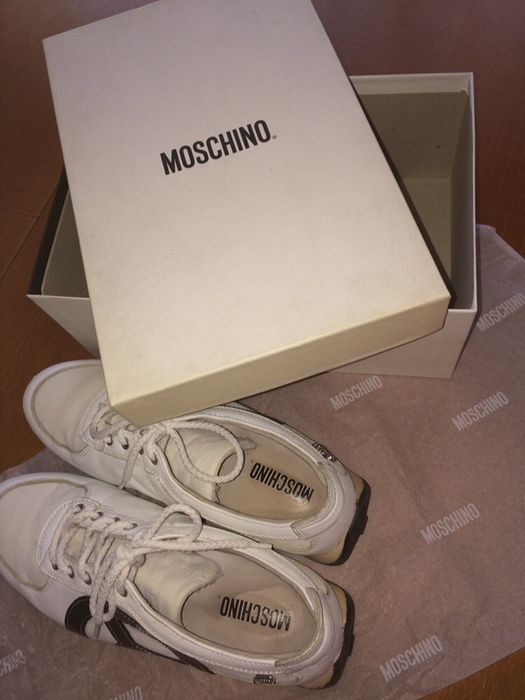 Обувки Moschino