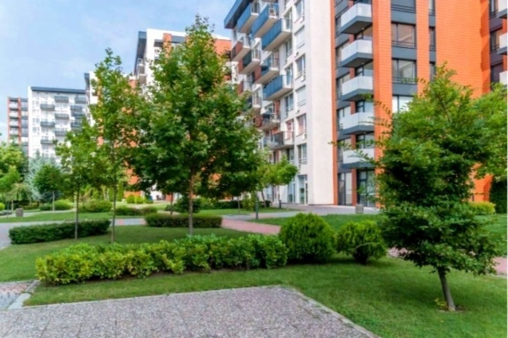 Двустаен апартамент под наем в кв. Кършияка, к-с Роял Сити